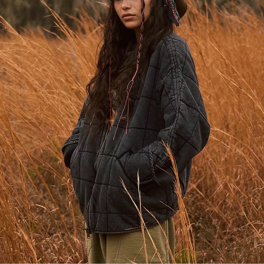 Free People Dolman Quilted Knit Jacket. Black size Medium.